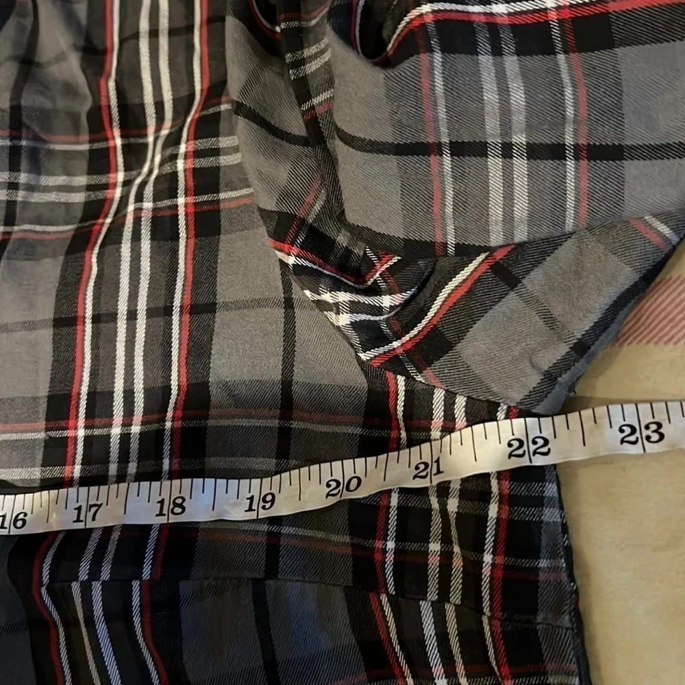 Joan Rivers plaid peplum button  Down shirt Sz S - Picture 4 of 9